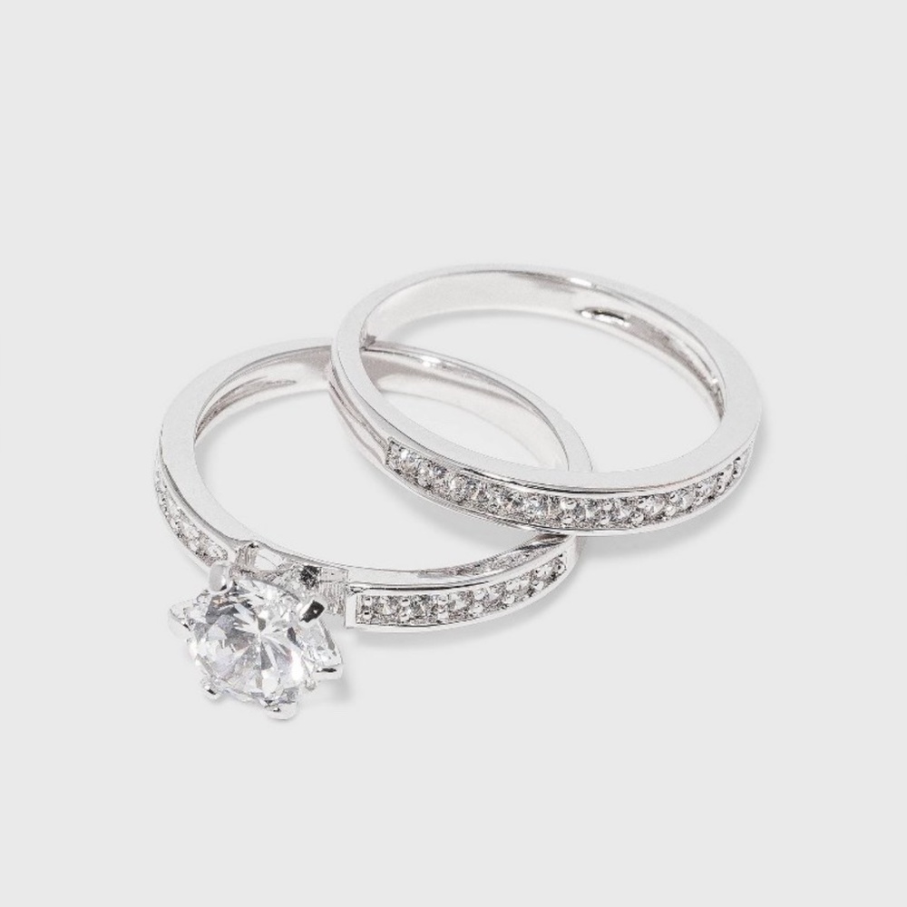 NWOT Cubic zirconia silver plated ring set - travel/ faux wedding ring set
